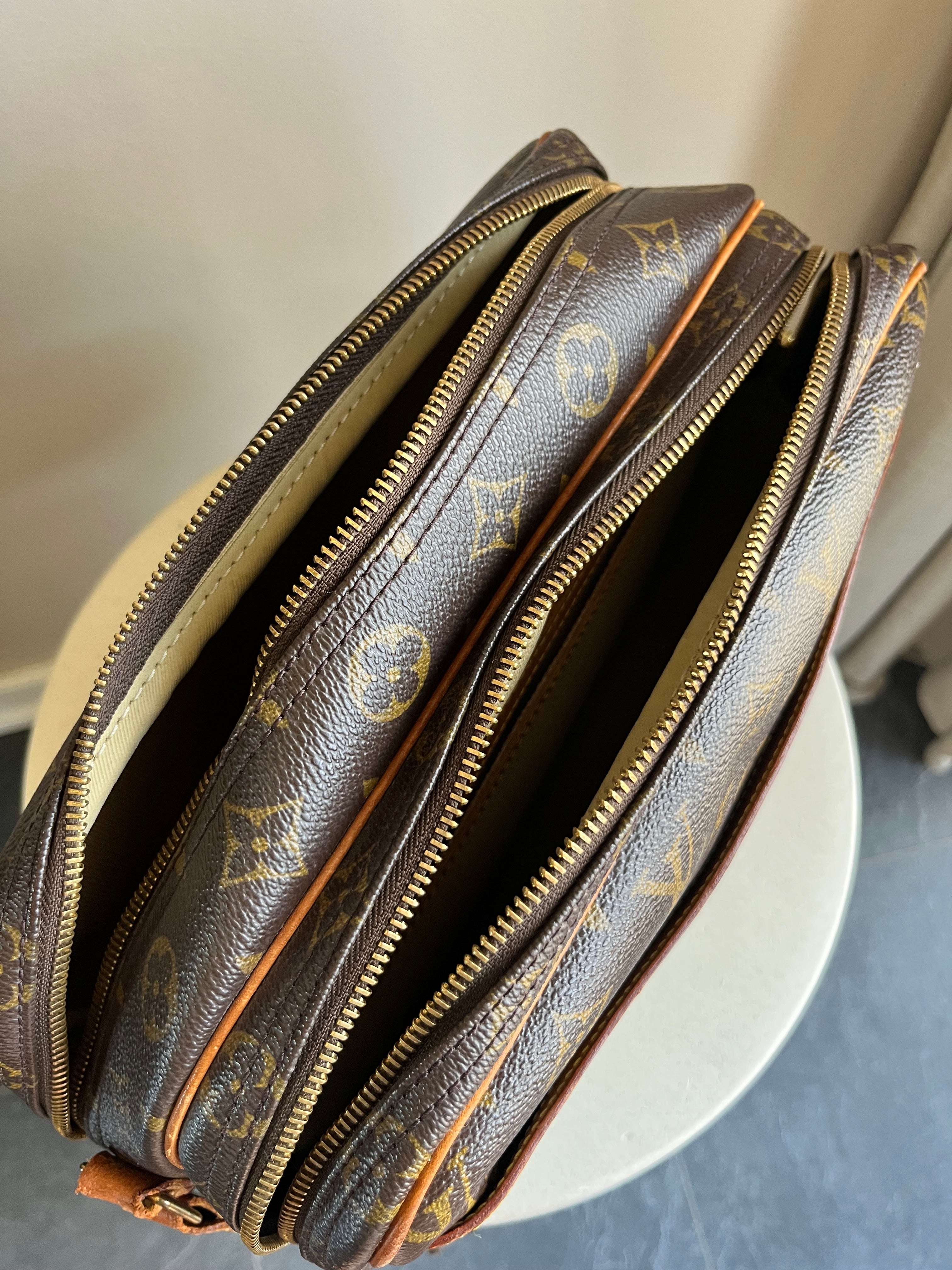 Louis Vuitton Reporter PM
