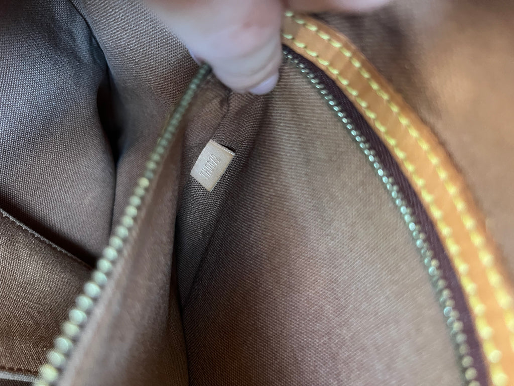Cabas Mezzo, Louis Vuitton
