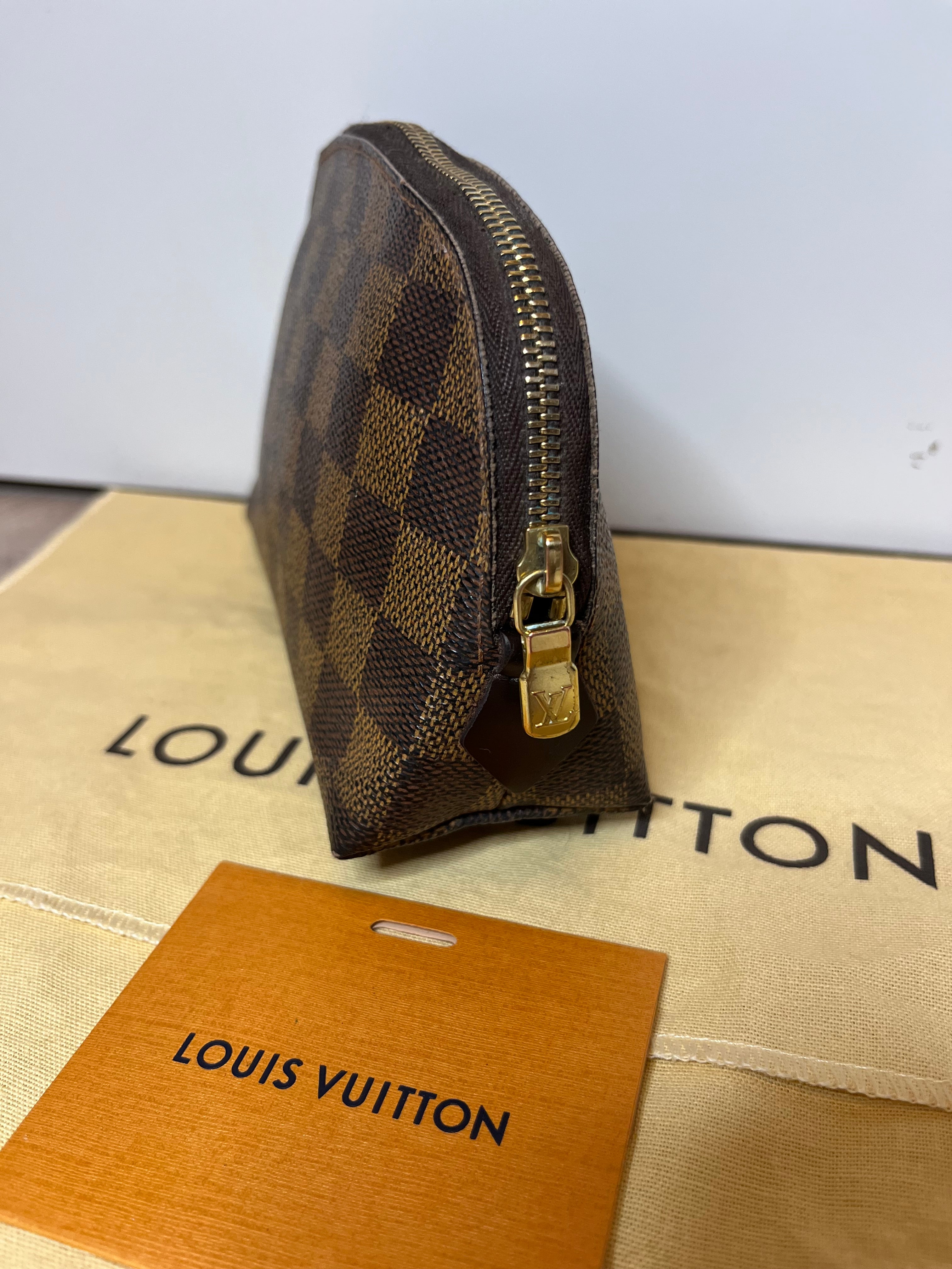 Louis Vuitton make-up Pouch