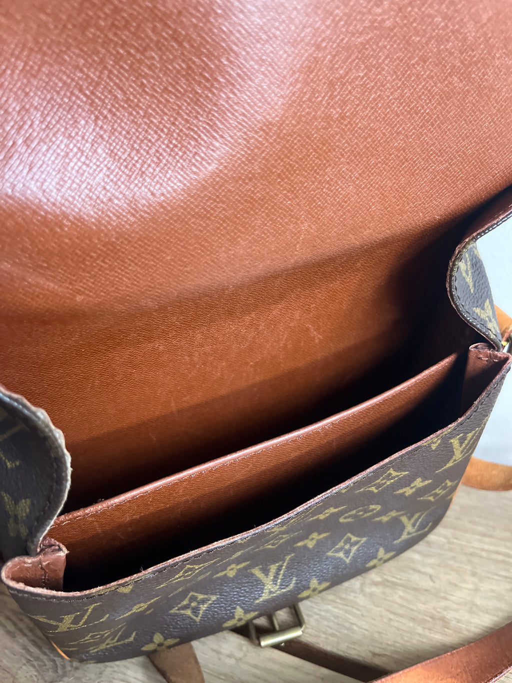 Louis Vuitton Cartouchière MM Monogram Canvas