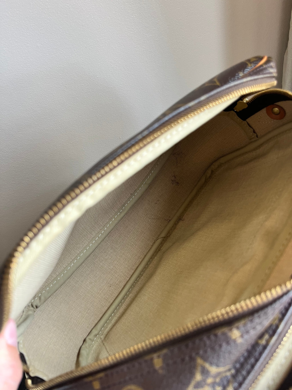 Louis Vuitton Reporter PM